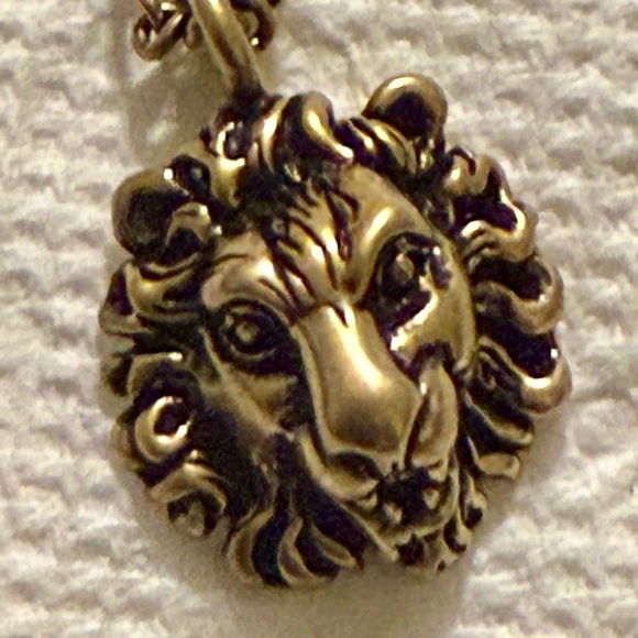 Gucci Lion Head Necklace! - Picture 13 of 13